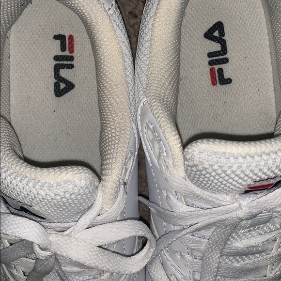 Fila - Picture 3 of 4